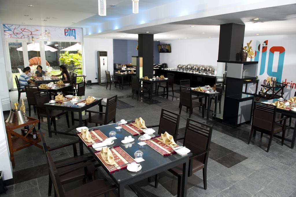 Avenue 64 Hotel Янгон Экстерьер фото